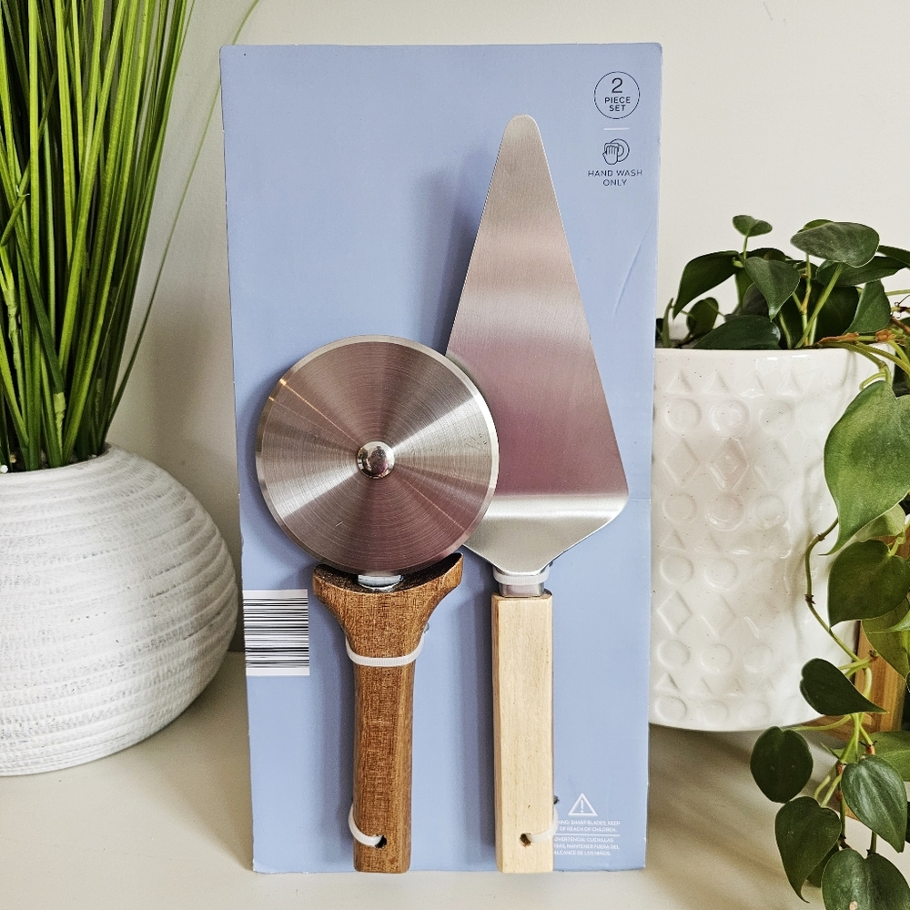 NWT Crofton Stainless Steel Pizza Cutter & Server Set Acacia Wood Handles